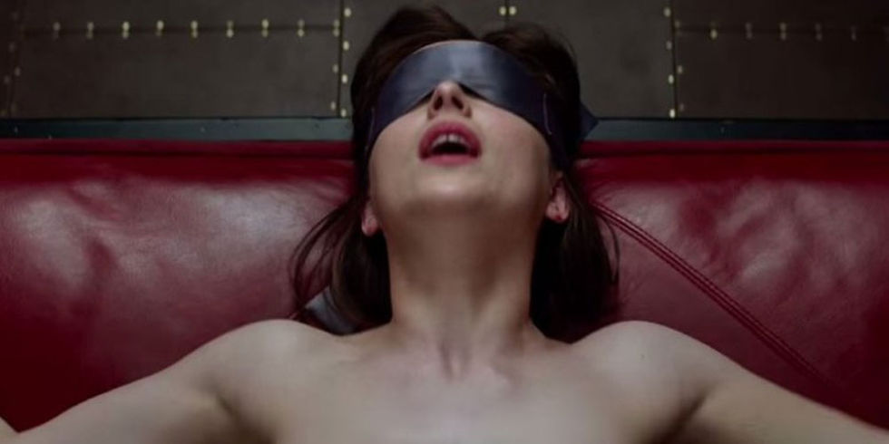 sexspielzeug fifty shades of grey Fifty Shades Come to Bed Kit: Vibrator, Butt Plug & Blindfold – Kinkly Shop