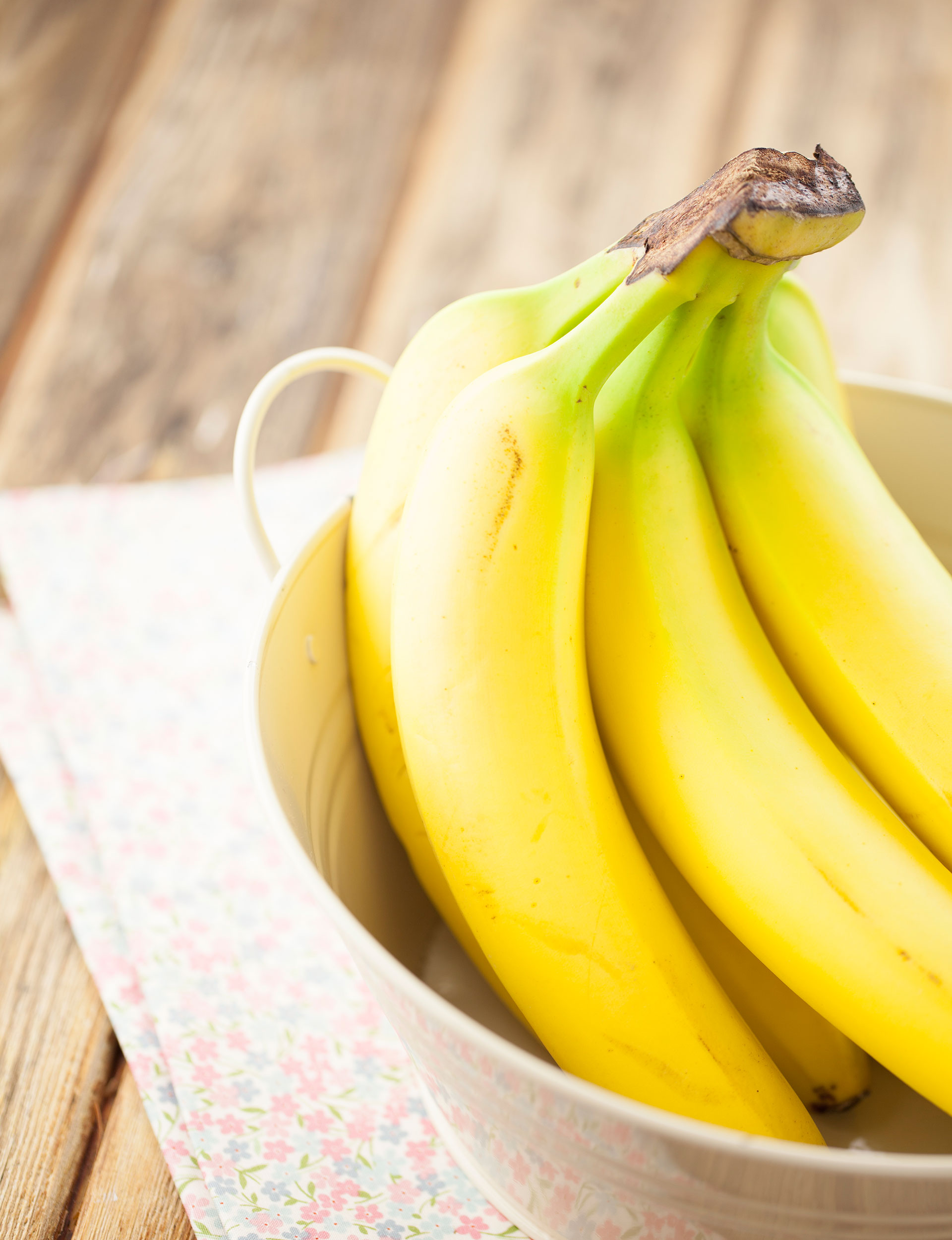 25 Foods That Help Bloating and Gas - How to Get Bloating Relief