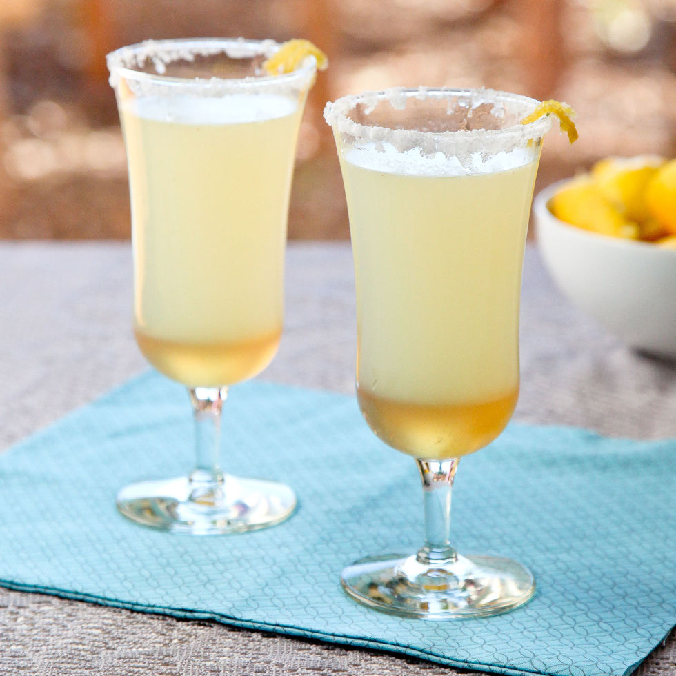 https://rbk.h-cdn.co/assets/cm/14/51/980x980/548f1781a6757_-_rbk-mocktails-sparkling-ginger-lime-signature-mocktail-s2.jpg